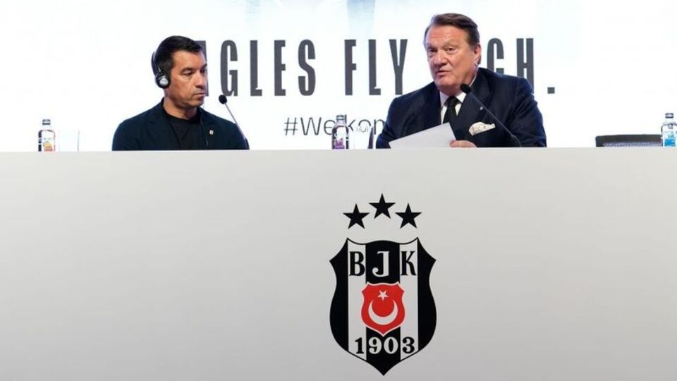 Hasan Arat'tan Van Bronckhorst açıklaması!