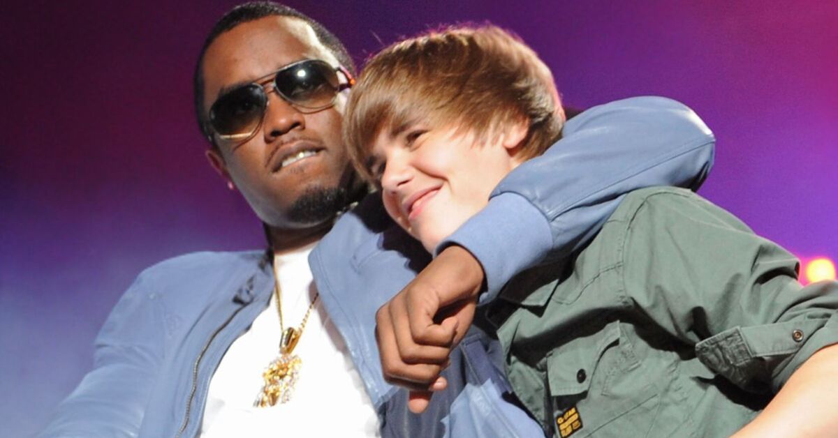 Список жертв diddy. Пафф дэдди 2022. Diddy показывает пальцем. Список жертв diddy. Diddy показывает пальцем.