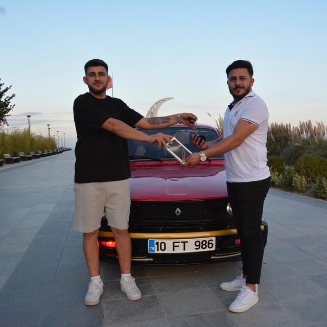 iPhone 16 ile otomobili takas ettiler