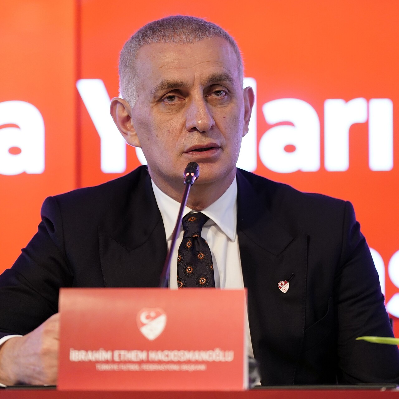 Hacıosmanoğlu’ndan yabancı VAR hakemine veto!