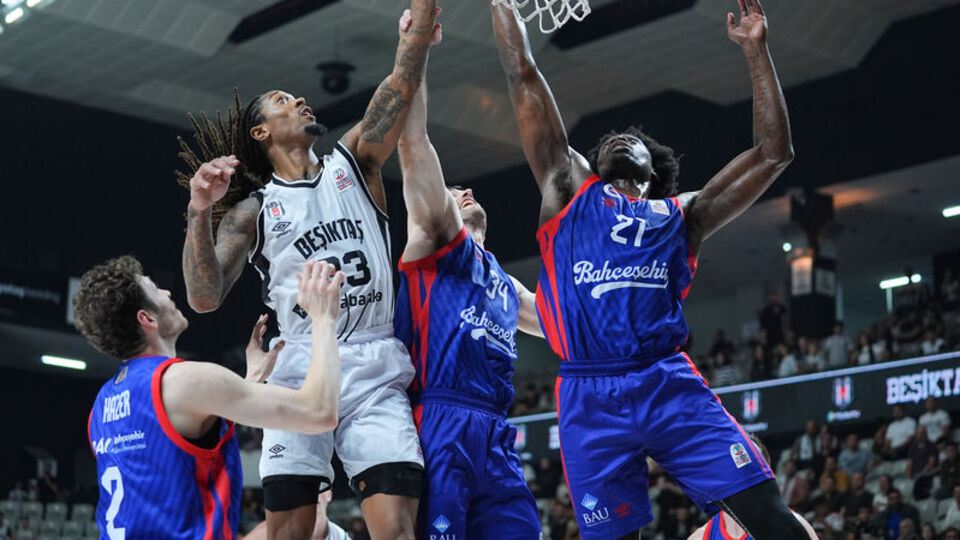 Beşiktaş Fibabanka'dan ligde ilk galibiyet!