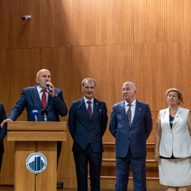 Muhtarların yeni başkanı Kadir Delibalta oldu