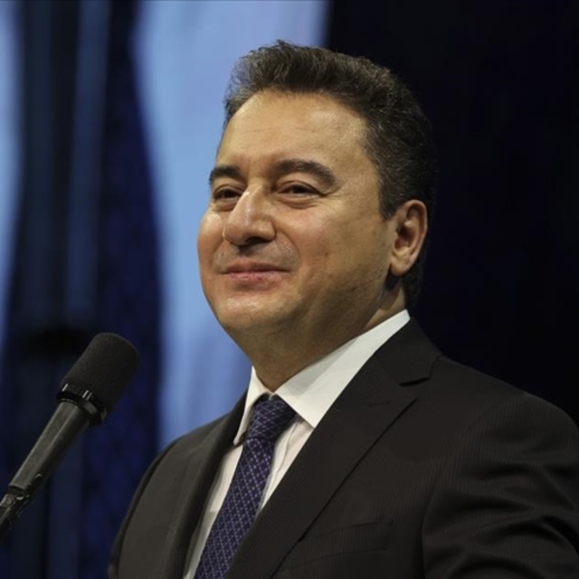 Babacan yeniden genel başkan