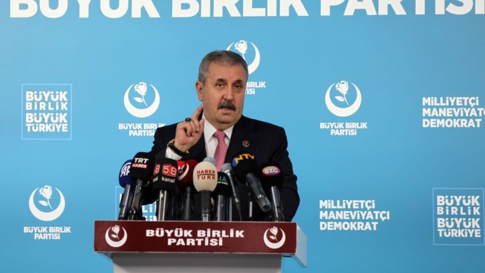 Mustafa Destici eleştirenlere tepkisinden sonra bankalara çağrı yaptı