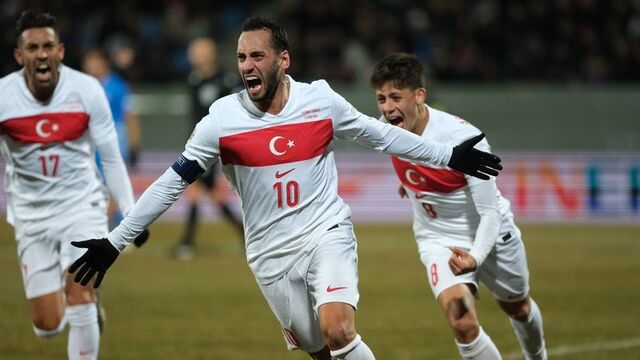 FİKRİ, VİCDANI, İRFANI HÜR...