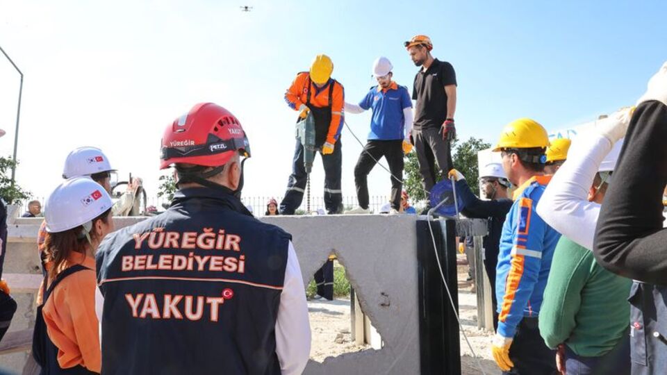 Yüreğir Belediyesi ekibine AFAD eğitimi