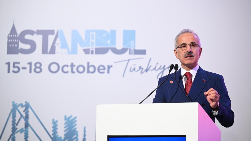 "Demir yolu projesine yoğun ilgi var"