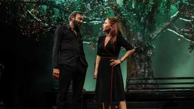 'Aşk Biter mi?' AKM'de