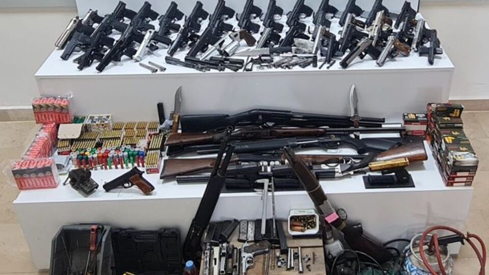 Silah kaçakçılığı operasyonu: 4 gözaltı