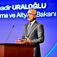 Bakan Uraloğlu: Sosyal medya tehdit alanı olmayacak