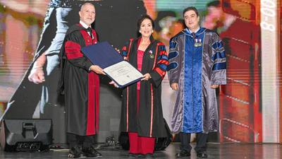 Dördüncü kez fahri doktora ünvanı aldı