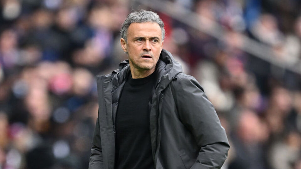 PSG, Luis Enrique ile nikah tazeliyor!