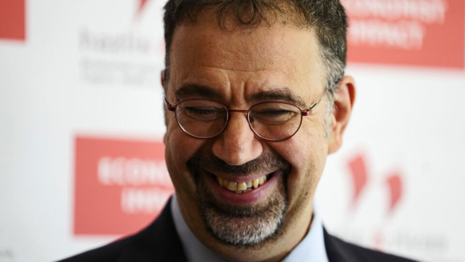 Acemoğlu'ndan herkese teşekkürlerle