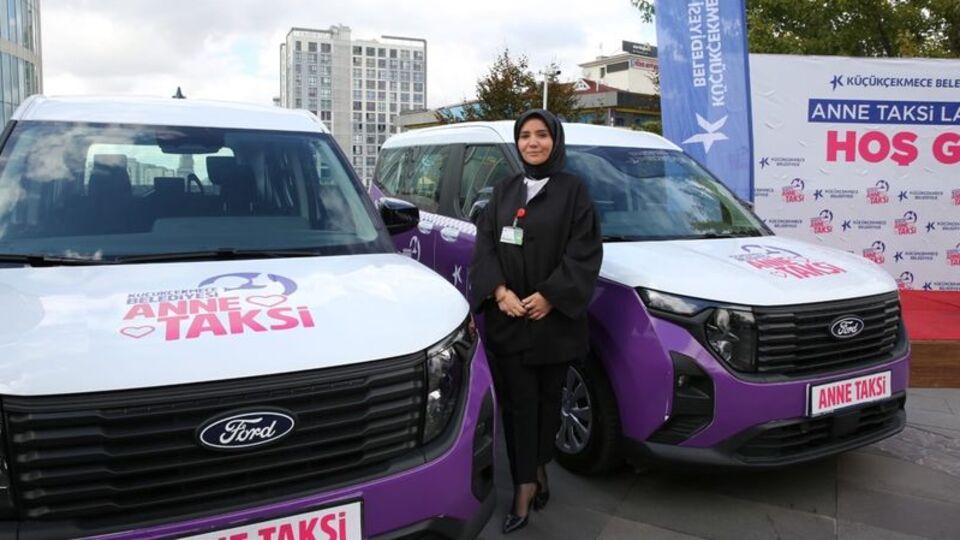 Küçükçekmece'de "Anne Taksi" hizmeti başladı