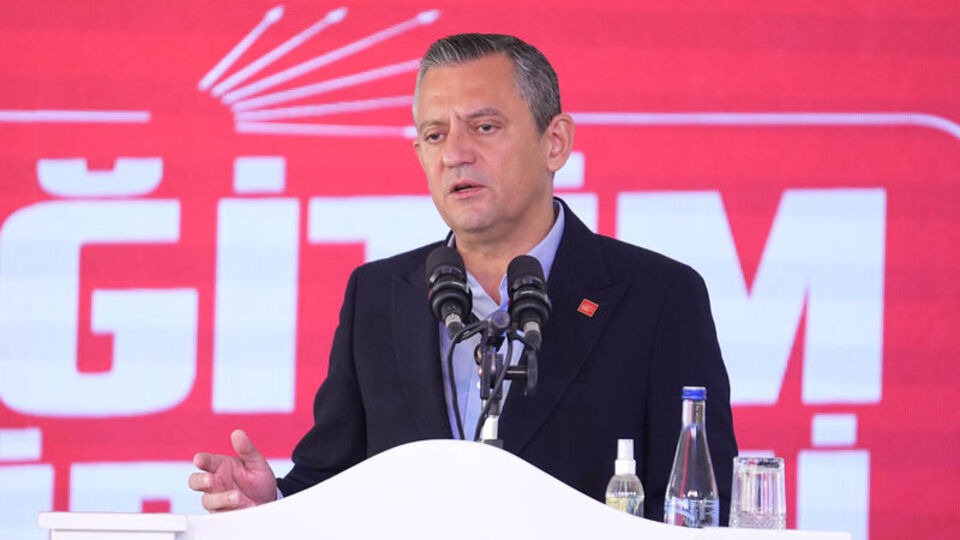 Özgür Özel'den "Yenidoğan çetesi" mesajı