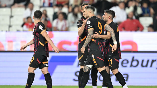 Yıldızlar sahnede!