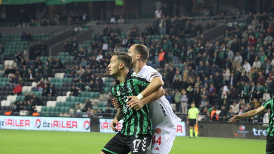 Kocaelispor liderliğini sürdürdü!