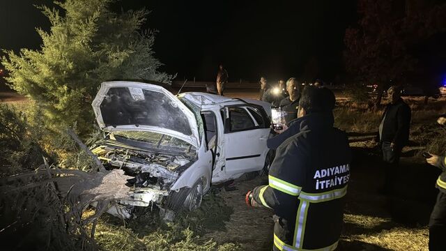 İki otomobil çarpıştı: 1 ölü, 3 yaralı