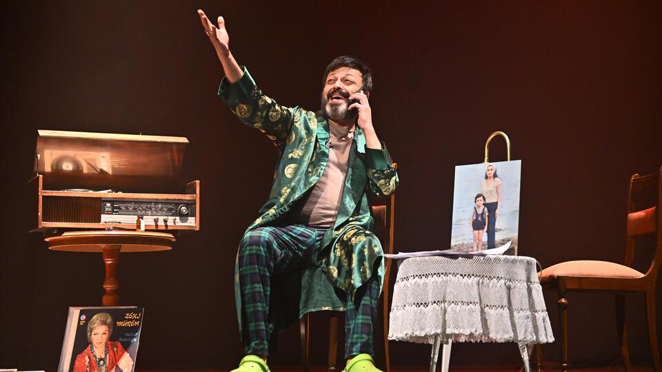 Serhat Kılıç'tan tek kişilik oyun