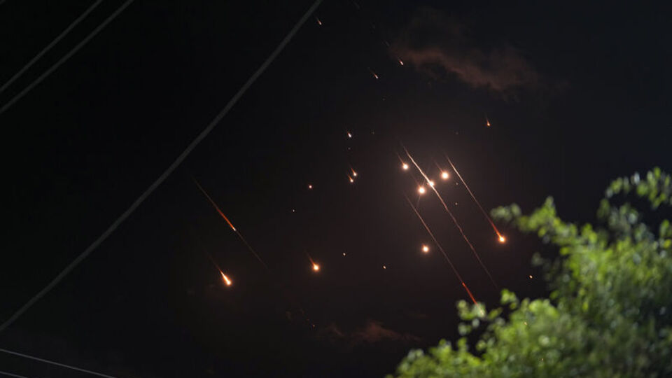 Belgeler sızdırıldı, saldırı tartışması sürüyor