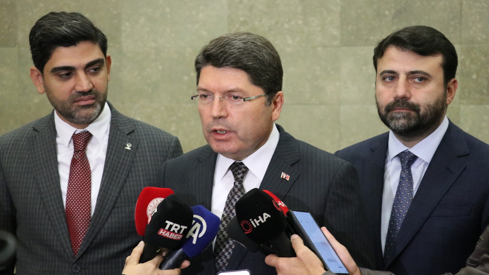 Bakan Tunç'tan Yenidoğan çetesi soruşturması açıklaması