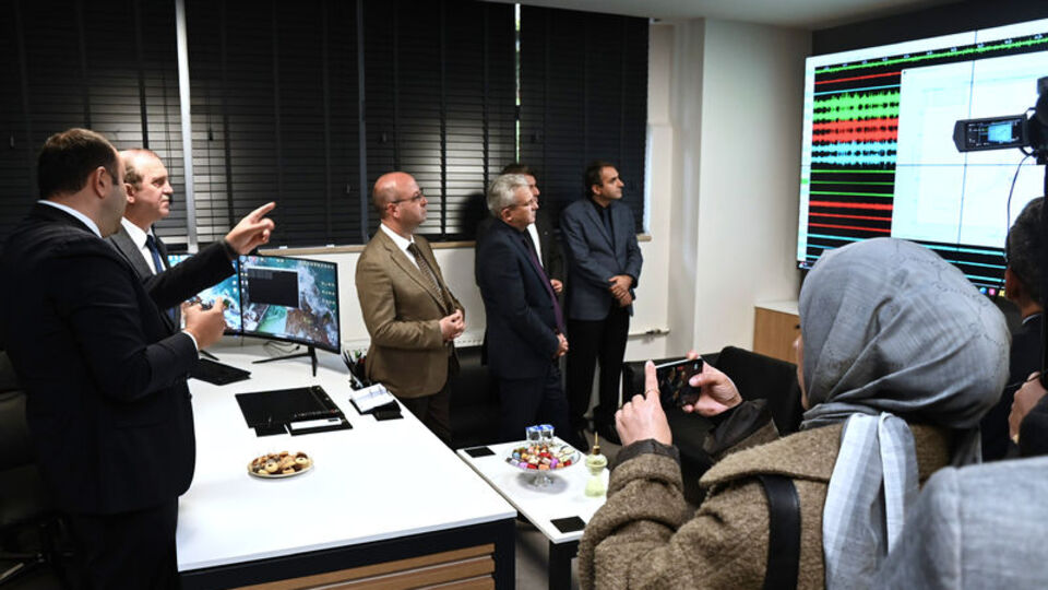 Deprem ve Yapı Sağlığı Uygulama ve Araştırma Merkezi açıldı