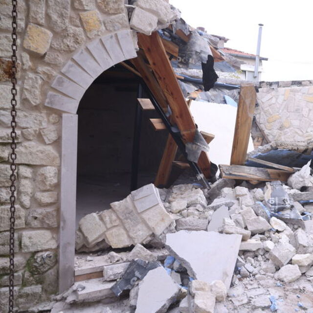 Kapadokya'da kaçak restoran yıkıldı