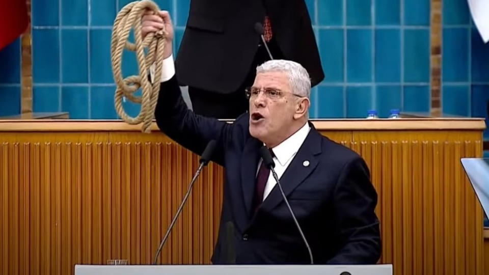 Bahçeli'ye urganlı tepki