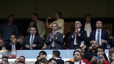 UEFA Başkanı Ceferin, G.Saray maçında