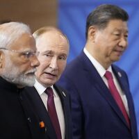 Çin ve Hindistan liderleri 5 yıl sonra buluştu