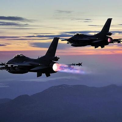 Irak'ın kuzeyine hava harekatı