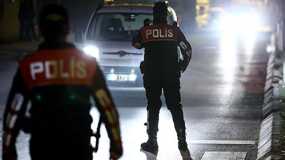 Polis memuru uyuşturucu ile yakalandı