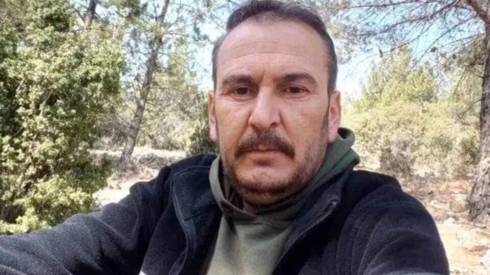 Kızı geri dönmeyince kendisini yaktı!