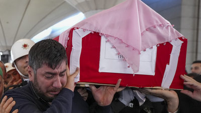 TUSAŞ saldırısında şehit olan Zahide Güçlü Ekici'ye eşinin siparişini götüren çiçekçi konuştu