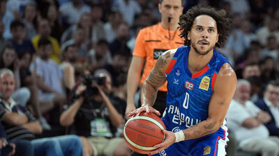 Larkin'den Anadolu Efes'e kötü haber!