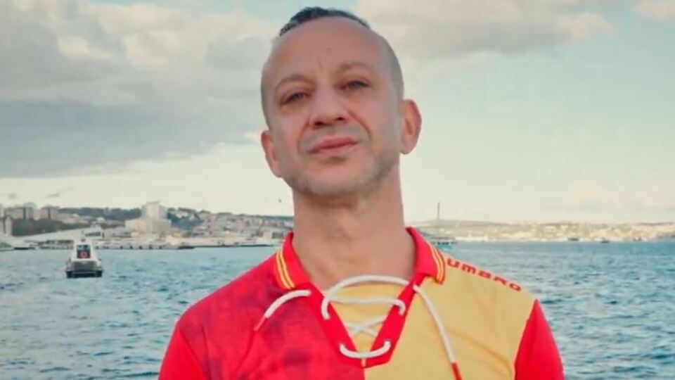 Göztepe, 100. yıl formasını tanıttı