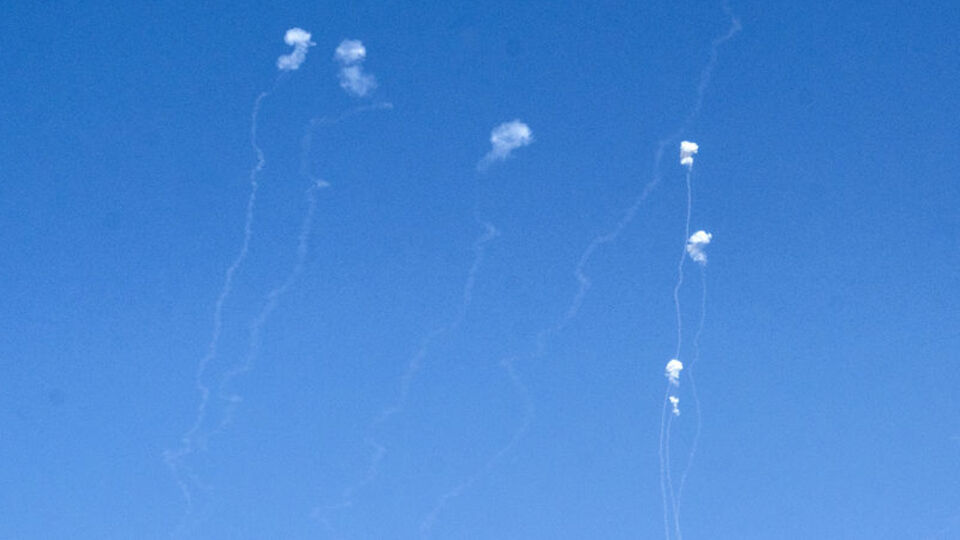 'İsrail güçlerini füzelerle vurduk'