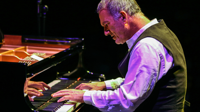 Kerem Görsev Clear Horizon'la ENKA Sanat'ta
