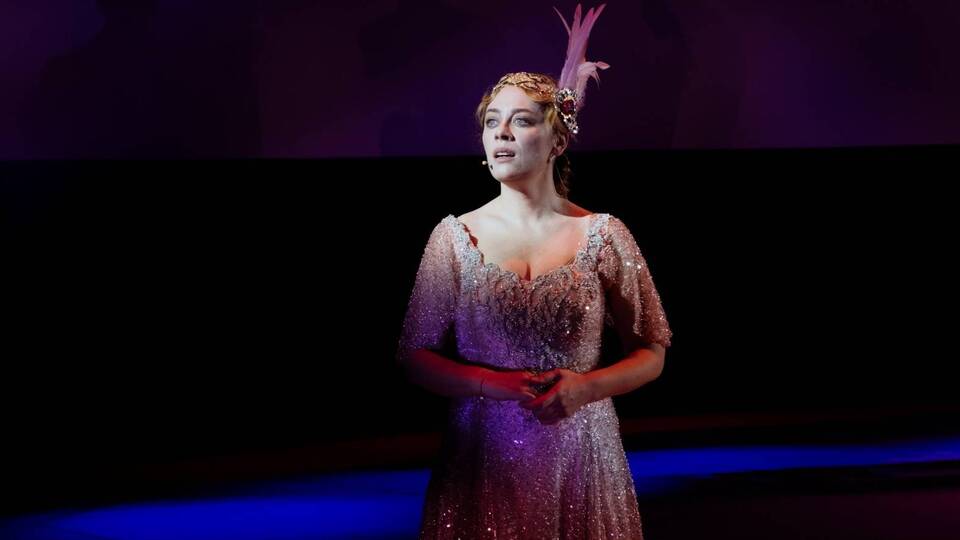 Afife: Işığa koşan cesur kadının portresi