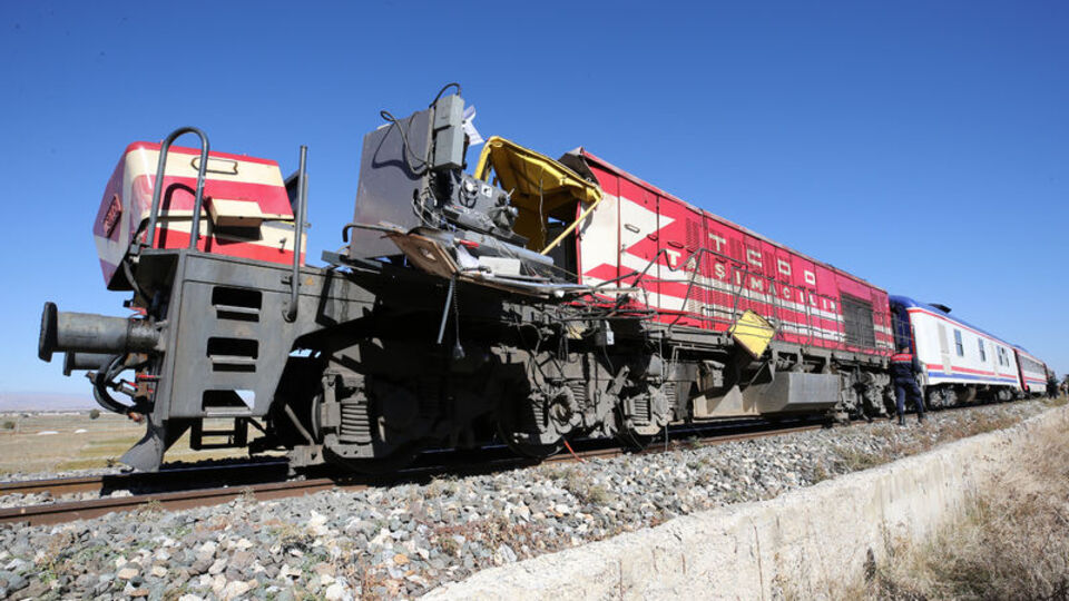 Muş'ta tren kazası: Makinist hayatını kaybetti