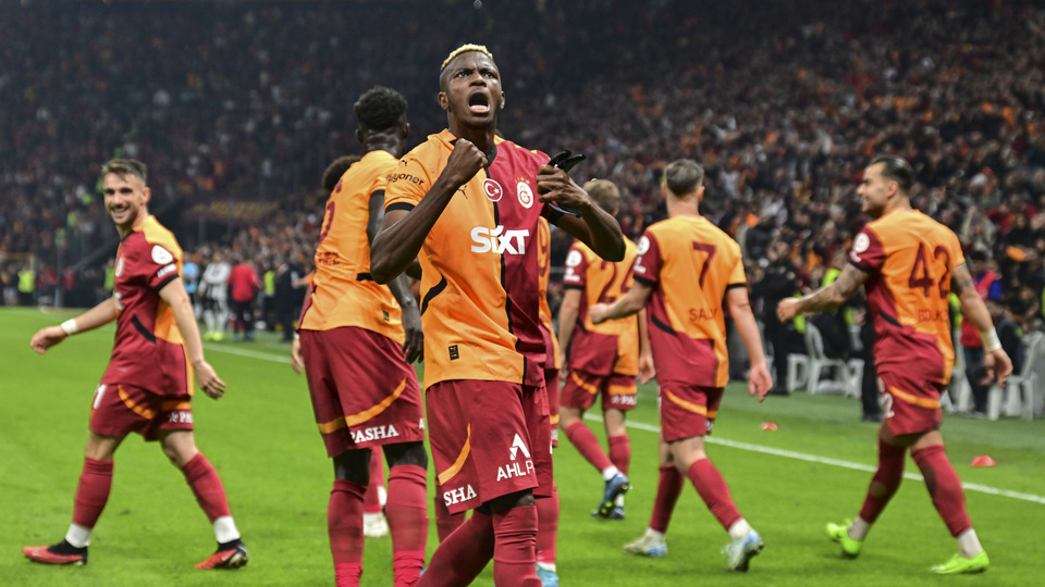 Aslan derbide kükredi!