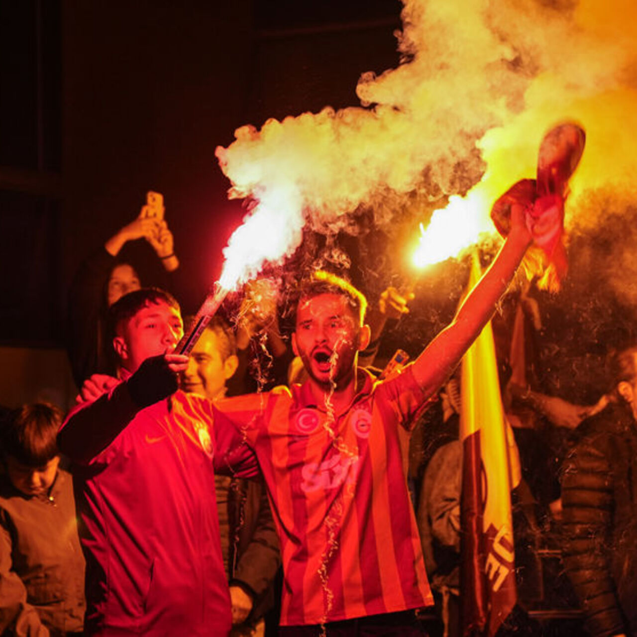 Galatasaray, Florya'da coşkuyla karşılandı!