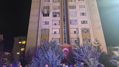 Oturduğu evi yakmaya çalıştı: 2 kişi dumandan etkilendi