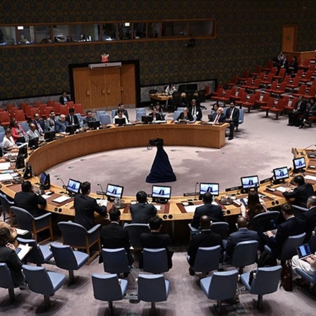 BMGK, UNRWA'yı "dağıtma girişimlerine" karşı uyardı