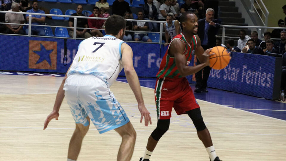 Karşıyaka, Komşu'yu deplasmanda yıktı!