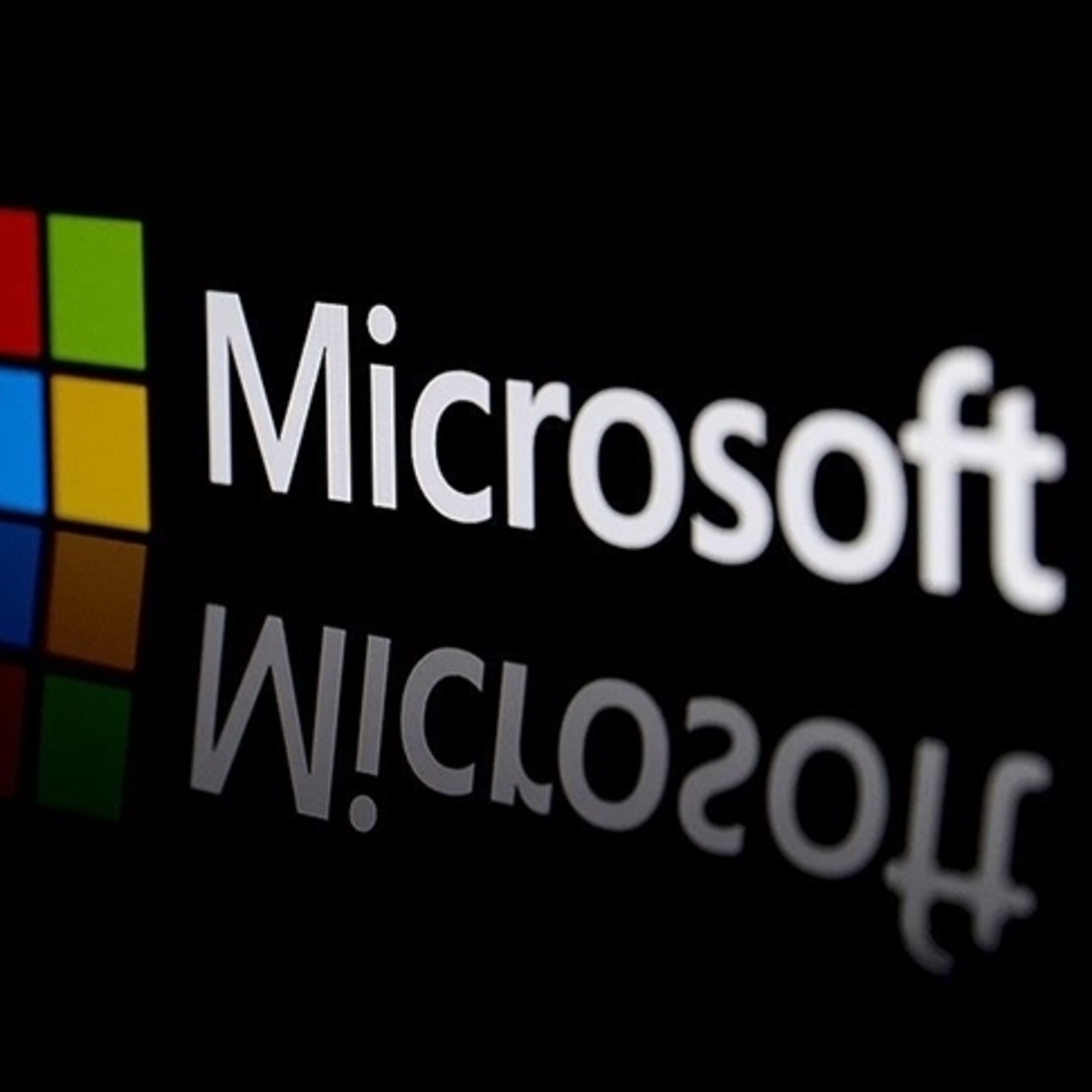 Microsoft'un geliri ve kârı arttı