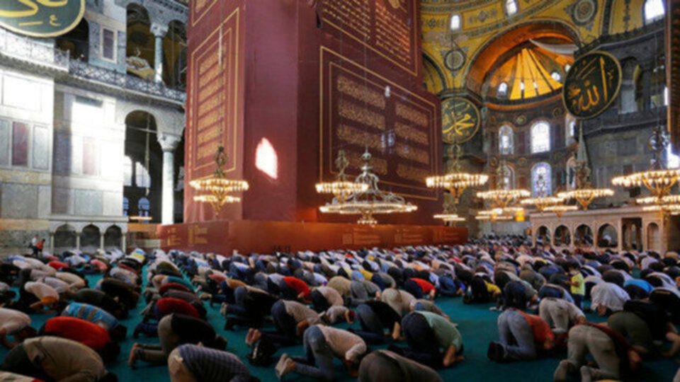 Cuma namazı saat kaçta kılınacak?