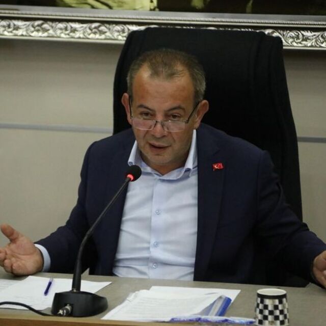 "Ahmet Özer kefil olmadığım biri"