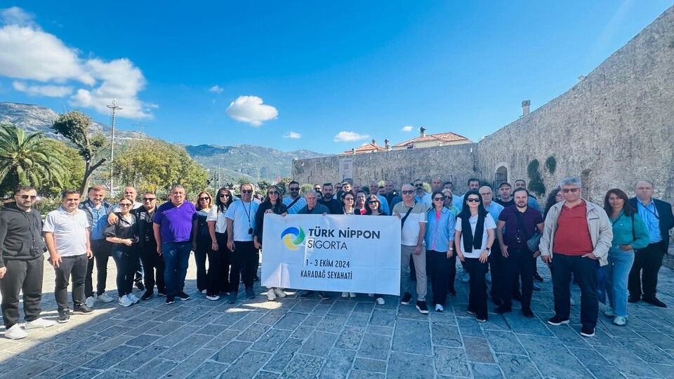 Acenteler ödüllendirildi