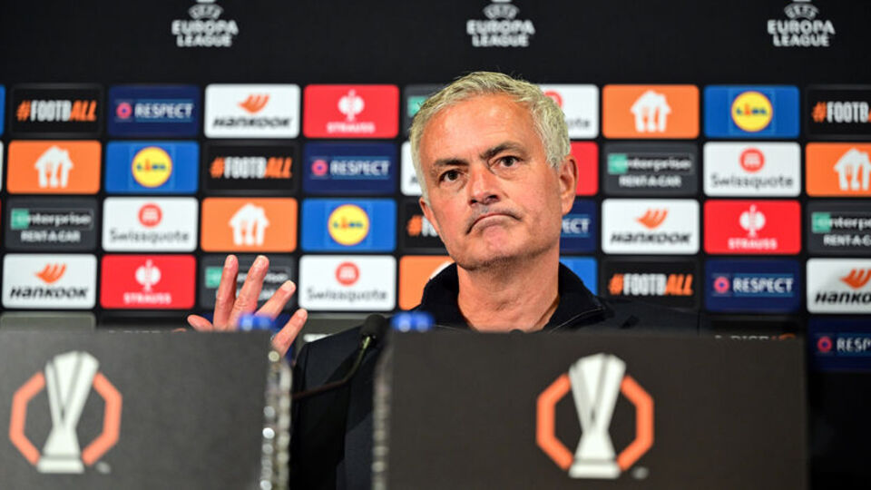 UEFA'dan Mourinho'ya ceza!